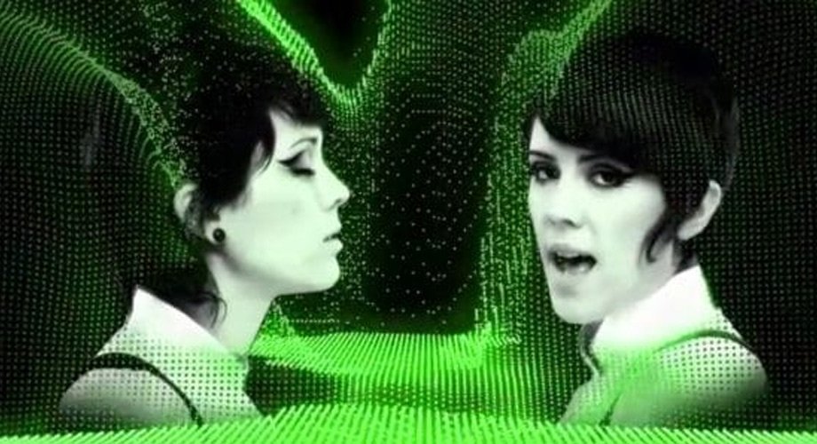 Tiesto – Tegan & Sara “Feel it in my Bones”